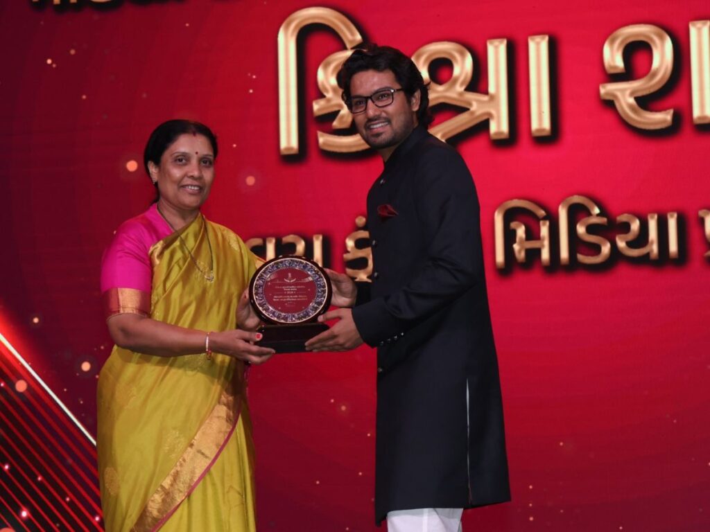 Gujarati film “Bharat Maro Desh Che” based on the story of nomadic tribes received 6 awards at Gujarat State Awards 2021