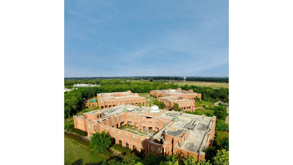 IIM Lucknow, TimesPro invite applications for the 10th intake of the Chief Strategy Officers Programme -PNN