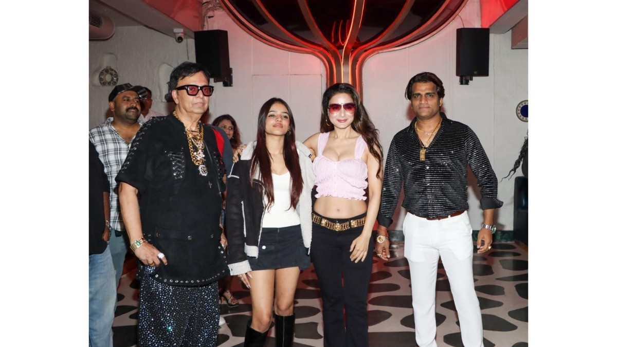 Aruba Bar an Experience Unveils Its All-New Summer Menu with a Special Appearance by Ameesha Patel in Juhu